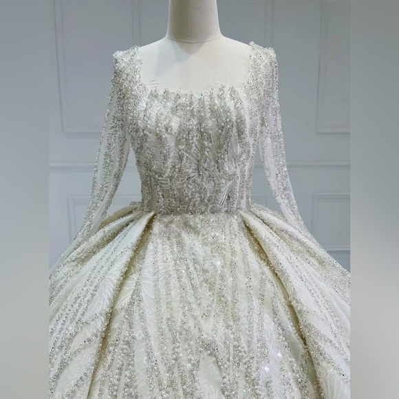 Dresses & Skirts - Many wedding dresses available